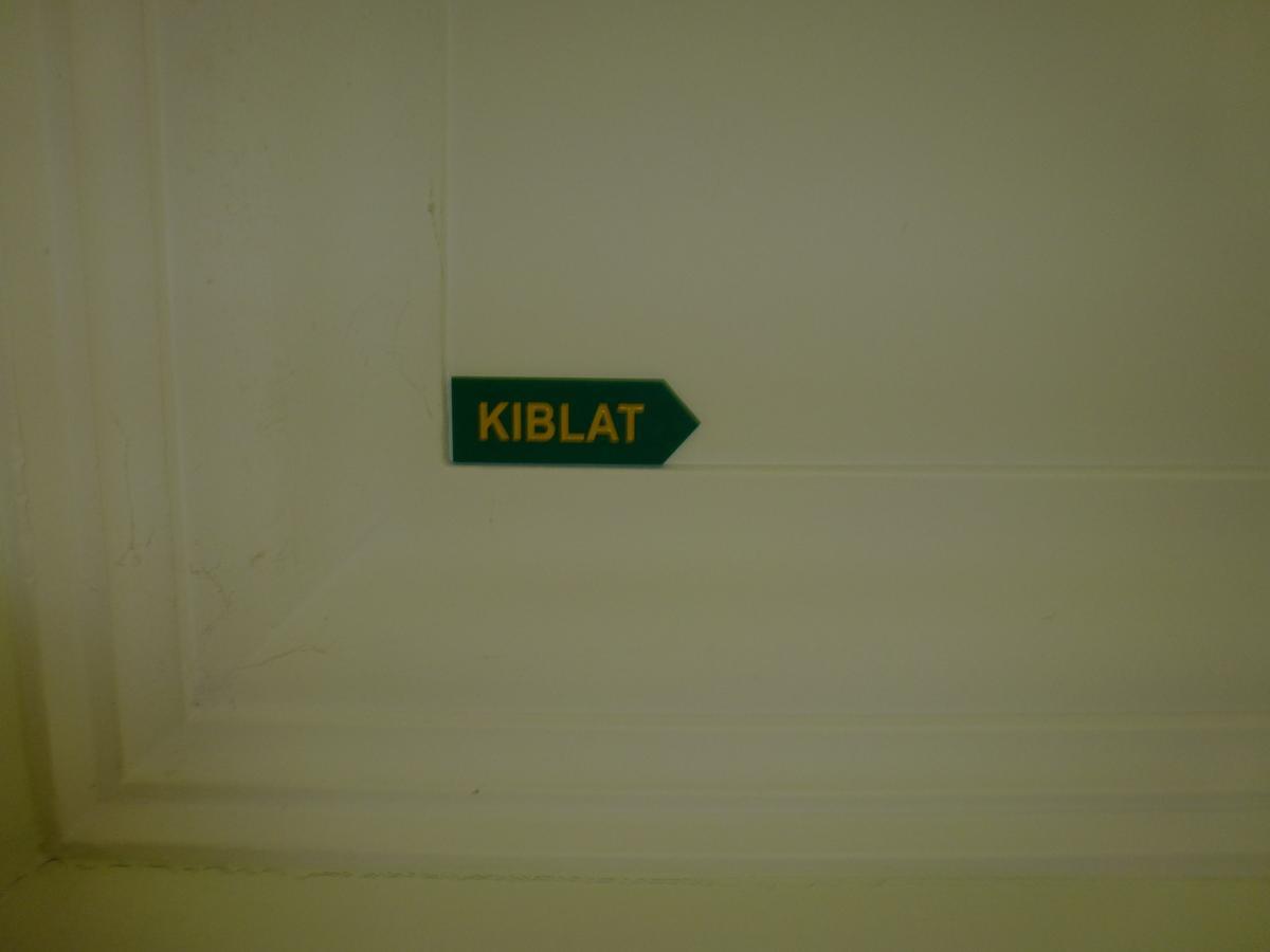 Kampong Sungai Putat Batu Berendam Inn מראה חיצוני תמונה